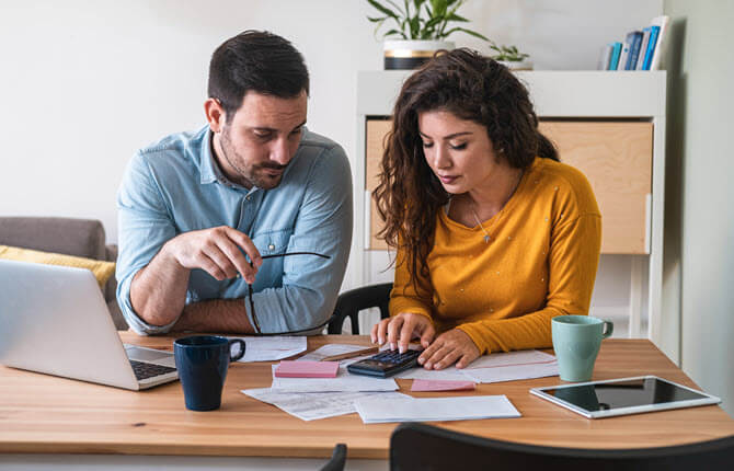 couple-financial-challenges