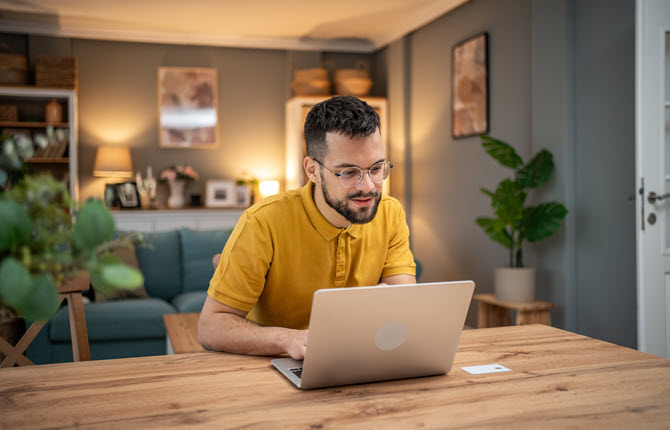 man-laptop-working