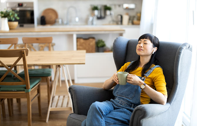 woman-armchair